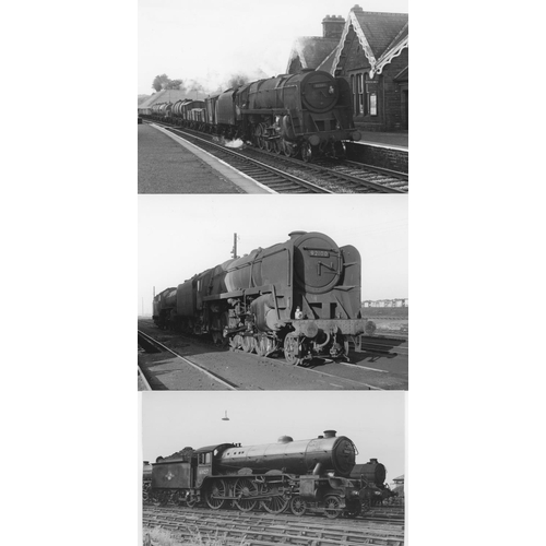 538 - Railway. B.R. Steam with some modern traction. A large box of approx. 1000+, black and white, mostly... 