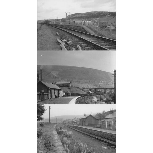 541 - Railway. Infrastructure. Approx. 100, black and white, postcard size prints. The digital copy prints... 