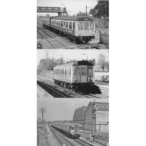 548 - Railway. Modern Traction. Approx. 200, black and white, postcard size prints. The digital copy print... 