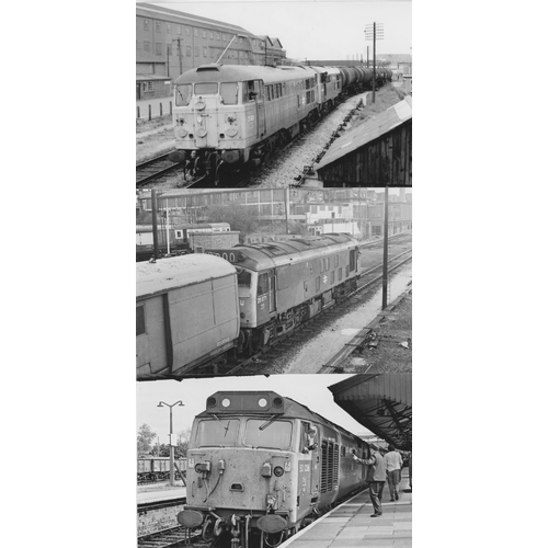 549 - Railway. Modern Traction. Approx. 300, black and white, with a few colour, postcard size prints. The... 