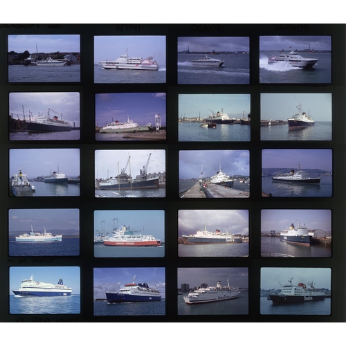 550 - Shipping. British Waters. A slipcase slide album with approx. 600 x 35mm, colour and black and white... 