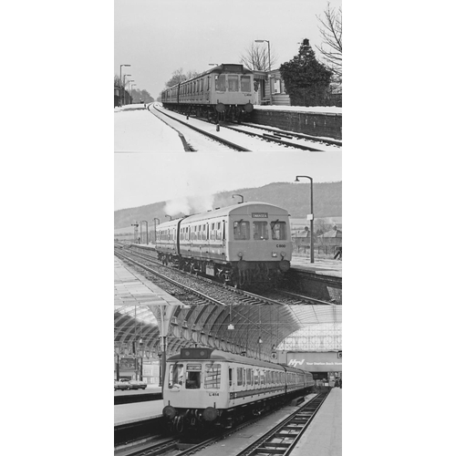 556 - Railway. Modern Traction. Approx. 200, black and white, with a few colour, postcard size prints. The... 