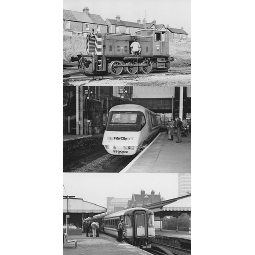 556 - Railway. Modern Traction. Approx. 200, black and white, with a few colour, postcard size prints. The... 