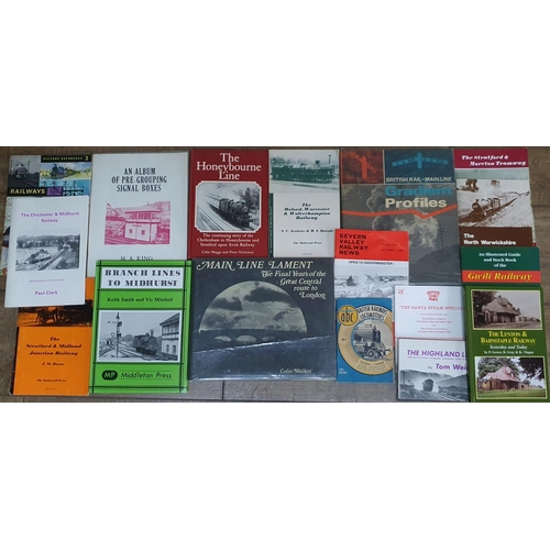 583 - Railway Books, Signalling Interest and Modern Traction Railtours. An assortment of 17 railway books,... 