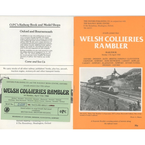 583 - Railway Books, Signalling Interest and Modern Traction Railtours. An assortment of 17 railway books,... 