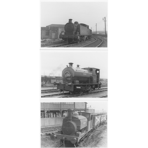 63 - Railway. Industrial. A very good assortment of approx. 400, black and white, postcard and smaller si... 