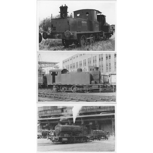 63 - Railway. Industrial. A very good assortment of approx. 400, black and white, postcard and smaller si... 