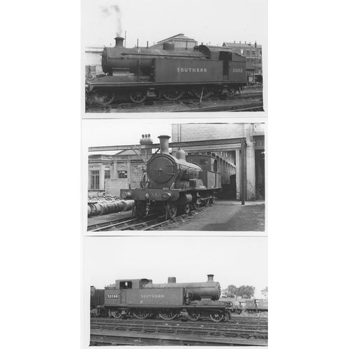 72 - Railway. B.R. Steam. A large assortment of approx. 1100+, black and white postcard size prints, hous... 