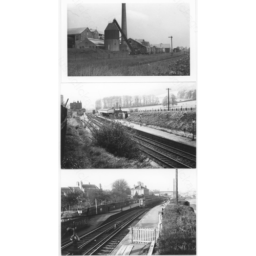 264 - Railway. B.R. Steam. A collection of approx. 200 postcard size, black and white prints, with minor d... 