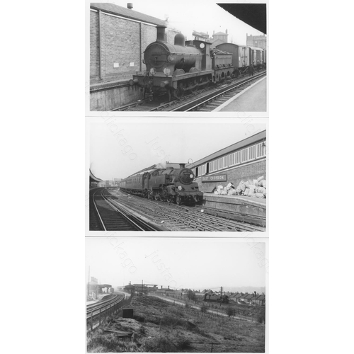 266 - Railway. B.R. Steam. A collection of approx. 200, 4