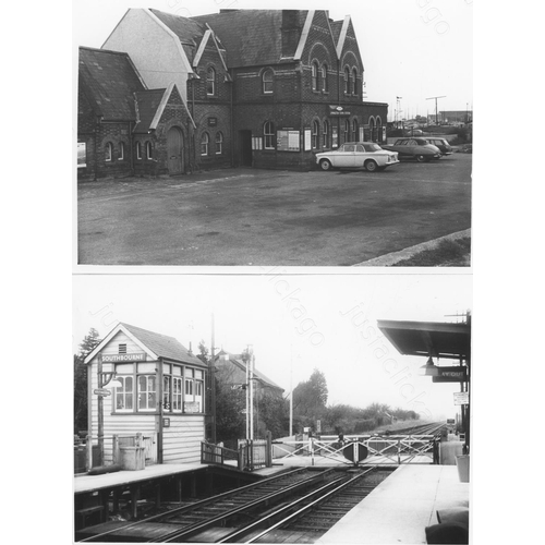 267 - Railway. Infrastructure. A good collection of approx. 250, black and white prints, with a few postca... 