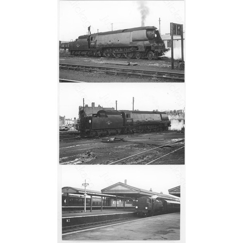 268 - Railway. B.R. Steam. A collection of approx. 120, black and white prints, in assorted sizes, ranging... 