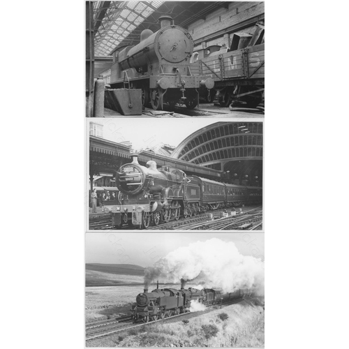 288 - Railway. B.R. Steam. A good collection of approx. 500, black and white, postcard size prints. The pr... 