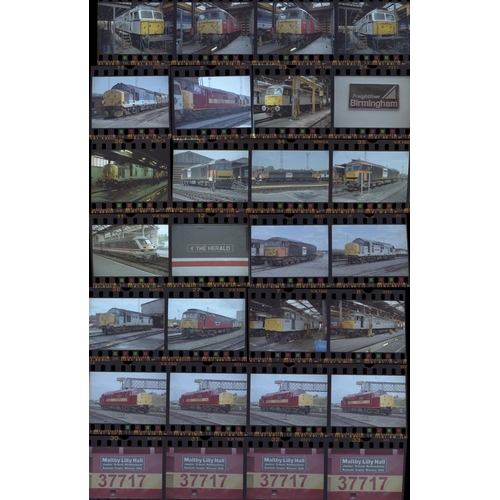 37 - Railway. Modern Traction. A large collection of approx. 500 x 35mm, colour negatives, mostly in stri... 