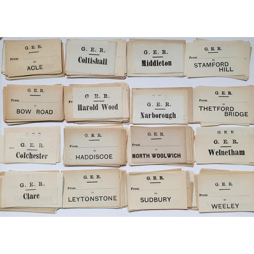 427 - Railway. Luggage Labels. A collection of approx. 280 different 