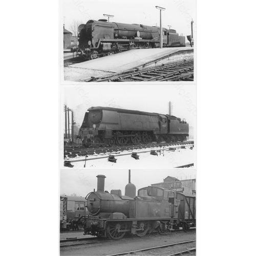 467 - Railway. B.R. Steam. A box of Approx. 800, black and white, postcard size prints. Some of the prints... 