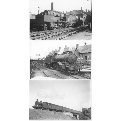 468 - Railway. B.R. Steam and some diesels. A box of Approx. 700, black and white, postcard size prints. S... 