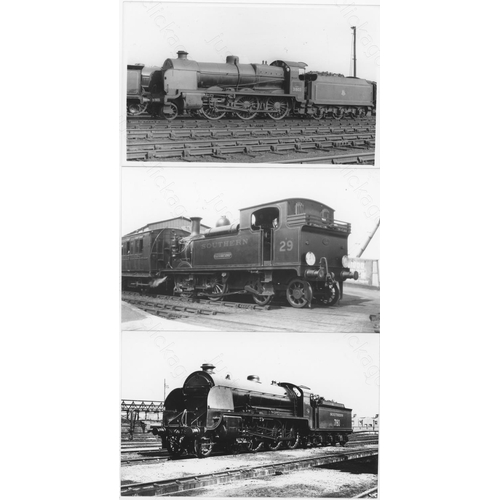 484 - Railway. B.R. Southern Locomotives-Named and Unnamed. A superb collection of commercial black and wh... 