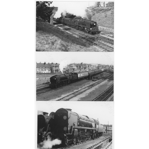 484 - Railway. B.R. Southern Locomotives-Named and Unnamed. A superb collection of commercial black and wh... 