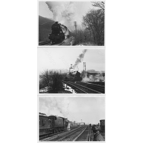 509 - Railway. B.R. Steam. A box of approx. 600, black and white, darkroom prints. The majority of the pri... 