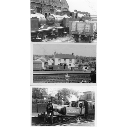 527 - Railway. Ex L.N.E.R. locomotives. We are delighted to offer these original darkroom prints from the ... 