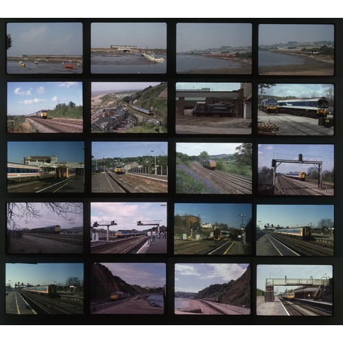 622 - Railway. Modern Traction. A small selection of approx. 67 x 35mm, colour slides, mainly on Kodak and... 