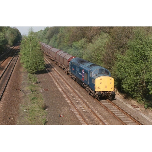 630 - Railway. A collection of approximately 9700 6x4in good quality photographic prints of Modern Tractio... 