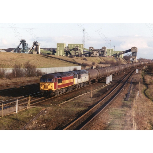 630 - Railway. A collection of approximately 9700 6x4in good quality photographic prints of Modern Tractio... 