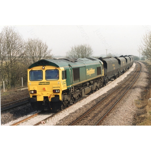 632 - Railway. Modern Traction. A collection of approximately 10000 6x4in good quality photographic prints... 