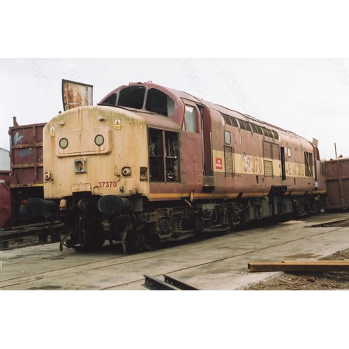 633 - Railway. Modern Traction. A collection of approximately 6500 6x4in good quality photographic prints ... 