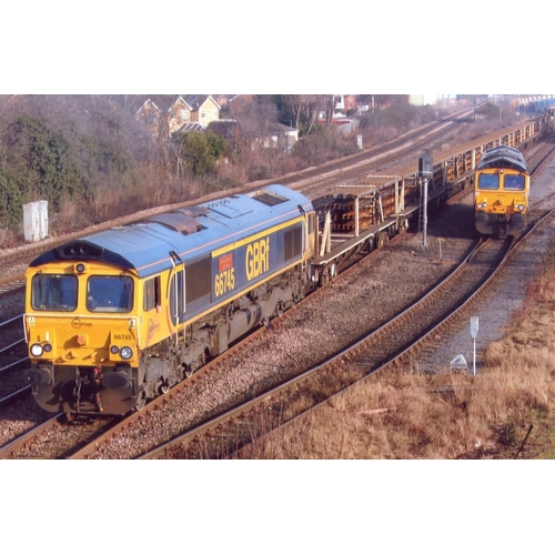 633 - Railway. Modern Traction. A collection of approximately 6500 6x4in good quality photographic prints ... 