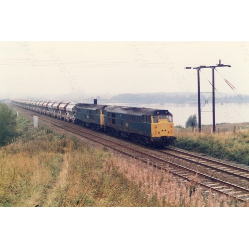 634 - Railway. Modern Traction. A collection of approximately 5900 good quality photographic prints of Mod... 