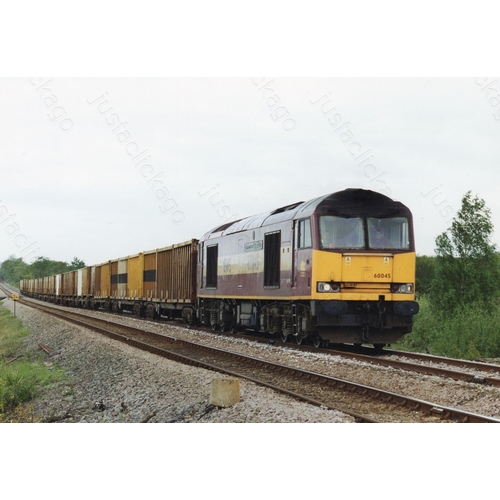 634 - Railway. Modern Traction. A collection of approximately 5900 good quality photographic prints of Mod... 