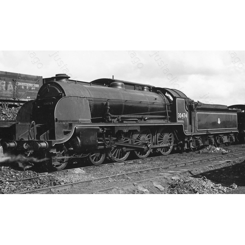 636 - Railway. B.R. Steam. A collection of approximately 1600 black and white prints of BR steam subjects ... 