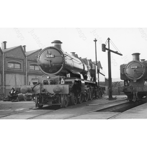 636 - Railway. B.R. Steam. A collection of approximately 1600 black and white prints of BR steam subjects ... 