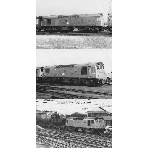 65 - Railway. Modern Traction. A good collection of approx. 180, black and white, mostly postcard sized p... 