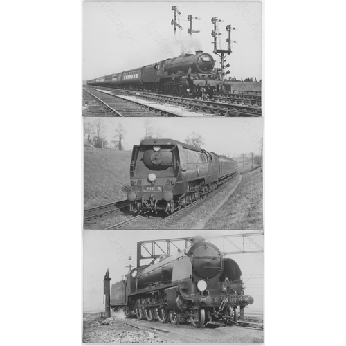 646 - Railway. B.R. Steam and Grouping. A collection of approx. 170, black and white prints, in assorted s... 