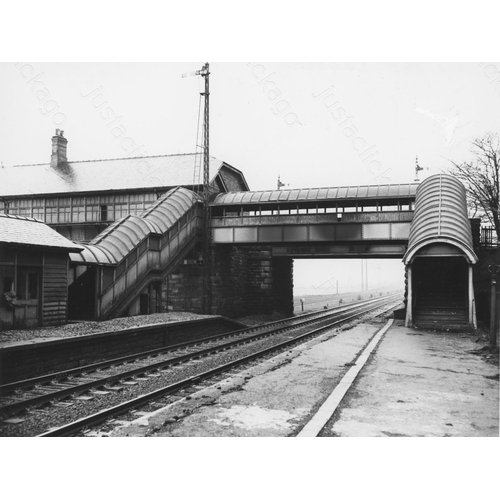 59 - Railway. Infrastructure. A fine collection of approx. 95, black and white prints, in various sizes, ...