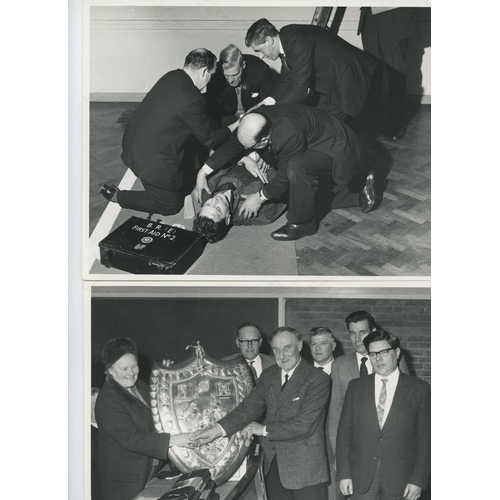 299 - Railway. Miscellaneous. A photo album with approx. 84, black and white, 8.5