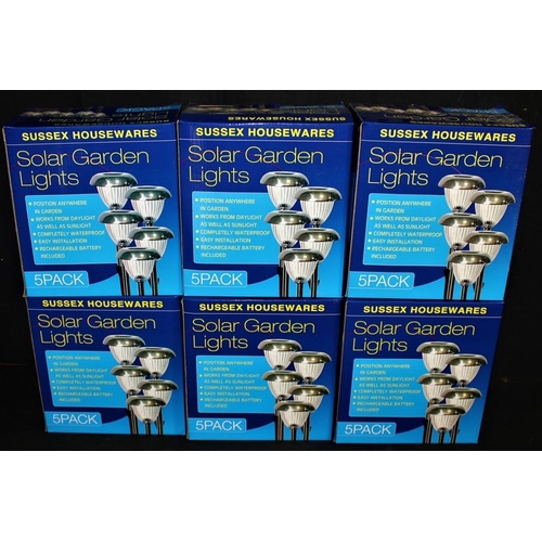 194 - 6 PACKS OF 5 SOLAR GARDEN LIGHTS