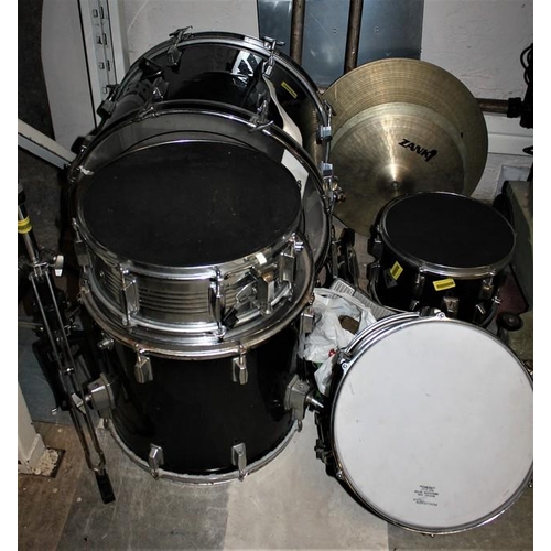 55 - DRUM KIT