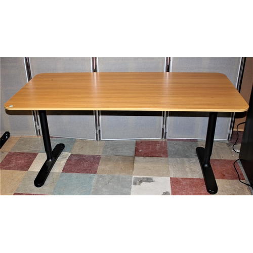 333 - CURVED TOP OFFICE DESK