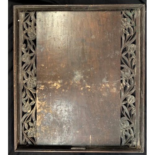 68 - WOODEN TRAY, OAK CARVED TABLETOP (1 STRUT FROM UNDERSIDE MISSING) & WOODEN FIRE SCREEN
