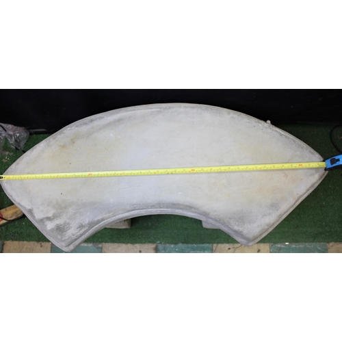 97 - STONEWORK CURVED SEAT ON CLASSIC PLINTHS