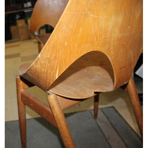 95 - SET OF 4 DANISH DESIGNED  KANDYA JASON PLYWOOD STACKABLE CHAIRS ON GENTLY TAPERING SPRAYED LEGS.  DE... 