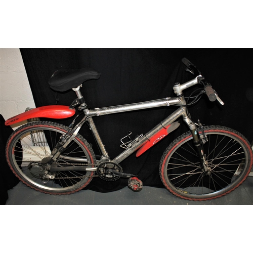 122 - CHROME COLOUR MOUNTAIN BIKE (NO NAME VISIBLE) 21 SPEED FRONT SUSPENSION MOUNTAIN BIKE WITH ROCK SHOK... 