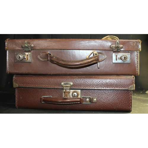 172 - 2 LEATHER CASES, LEATHER BELT WITH GLAMORGAN CONSTABULARY BUCKLE, GILT FURNITURE HANDLES