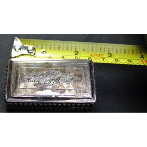 210 - SILVER SNUFF BOX (35g)