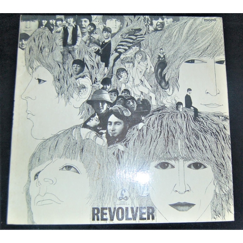 214 - THE BEATLES REVOLVER MONO LP PMC 7009