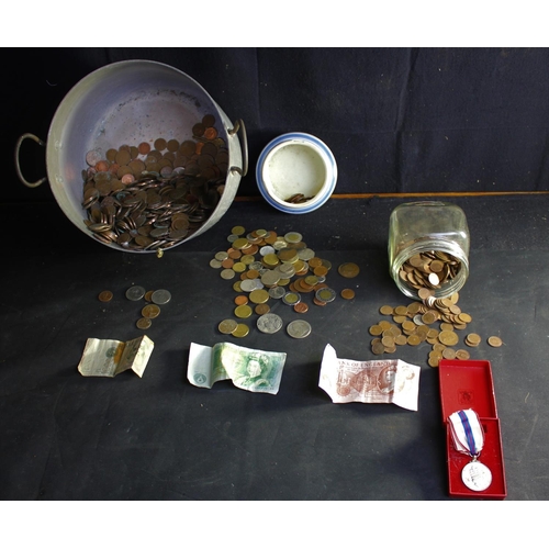 8 - QUANTITY COINS & BANK NOTES